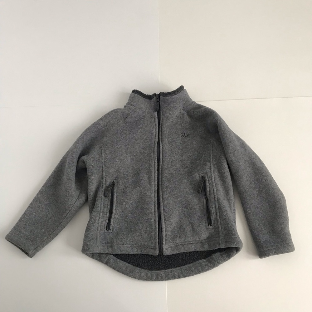 Gap sweater size S (5-6)